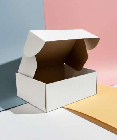 Κουτί Courier Λευκό -για αποστολή δώρων ή παραγγελιών e-shop Κουτί Courier Λευκό -για αποστολή δώρων ή παραγγελιών e-shop