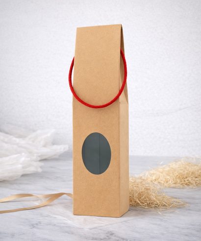 Κουτί Boxy kraft με παράθυρο και κορδόνι από χαρτόνι 320gsm, κατάλληλο για λαμπάδες και μπουκάλια κρασιού